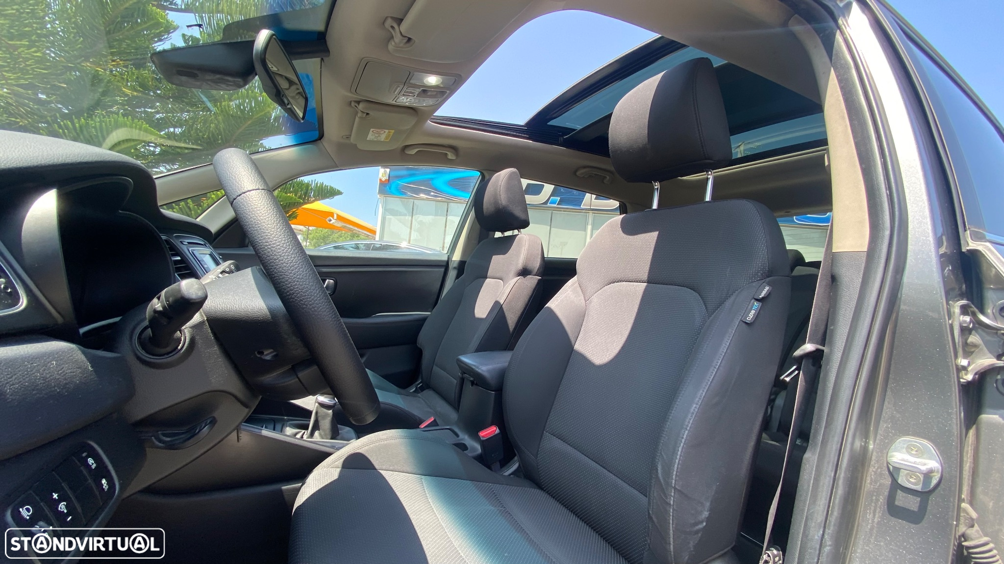 Kia Carens 1.7 CRDi ISG TX - 22