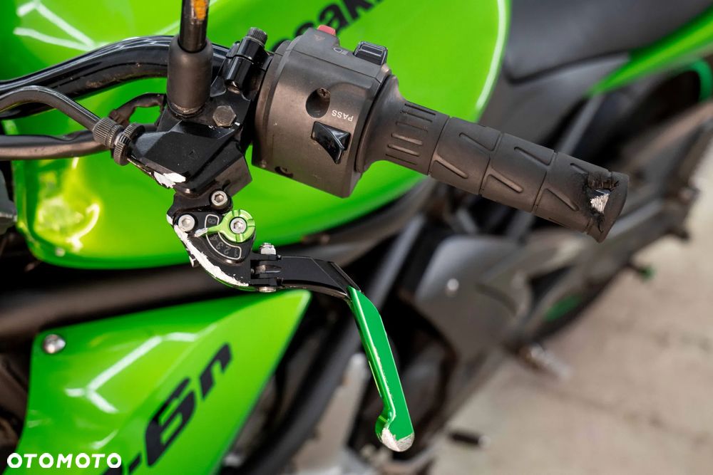 Kawasaki ER - 11