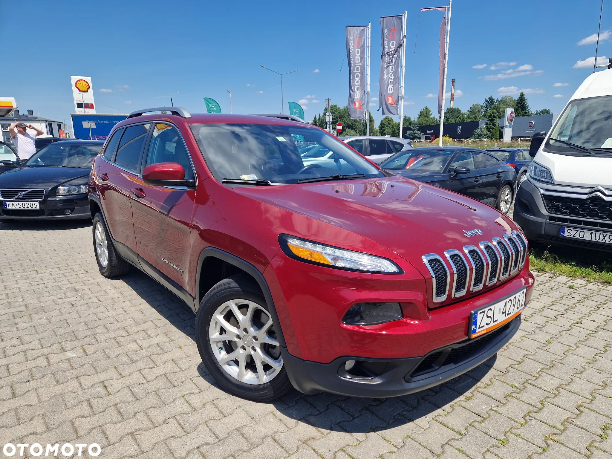 Jeep Cherokee - 4