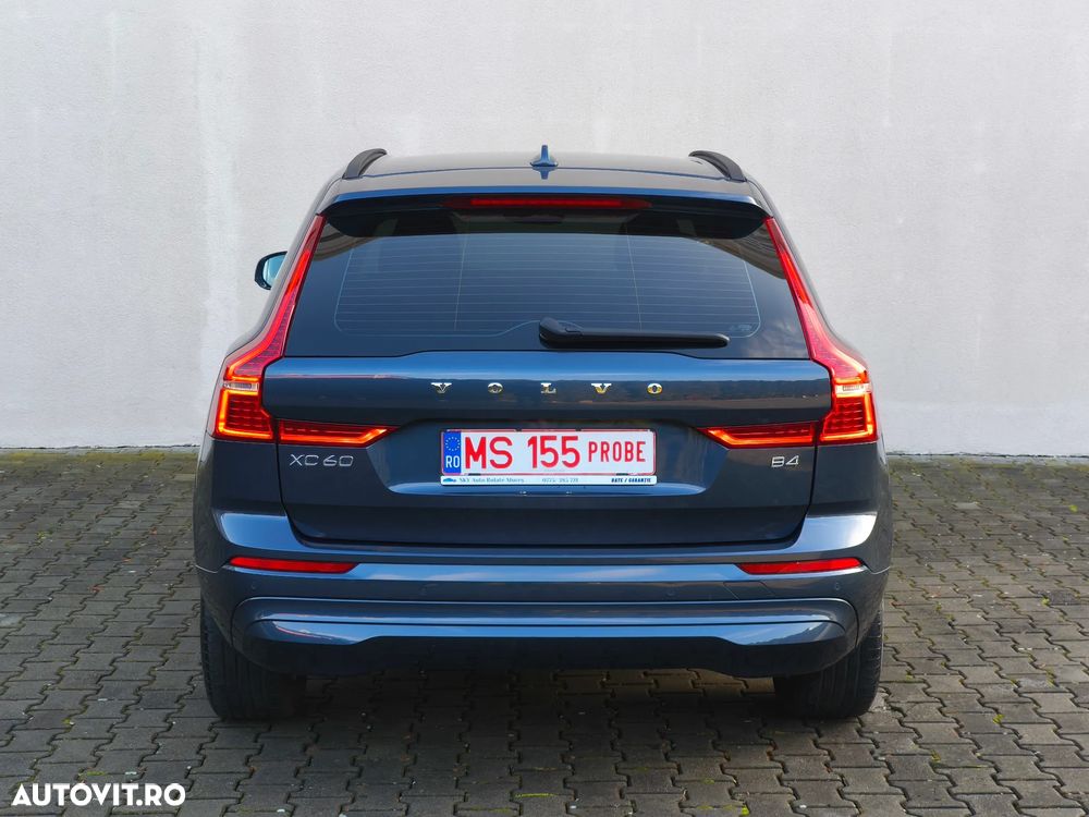 Volvo XC 60 B4 MHEV Momentum Pro - 5