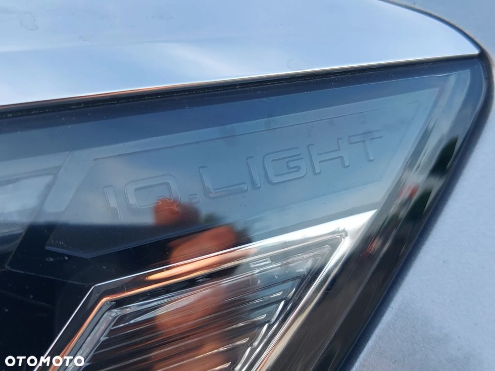 Volkswagen Passat 2.0 TDI EVO Elegance - 3