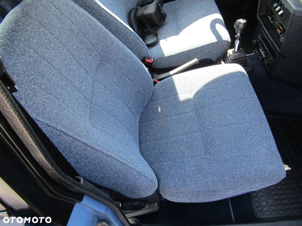 Volvo Seria 200 - 18