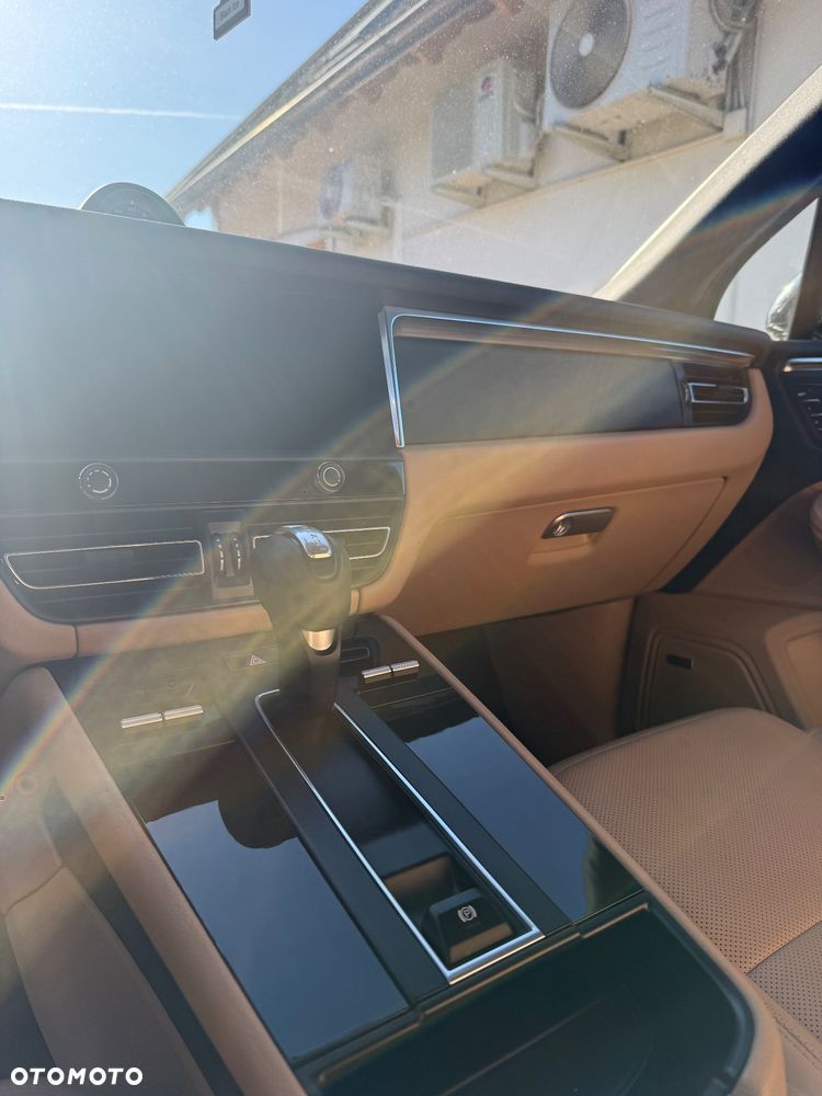 Porsche Macan Standard - 12