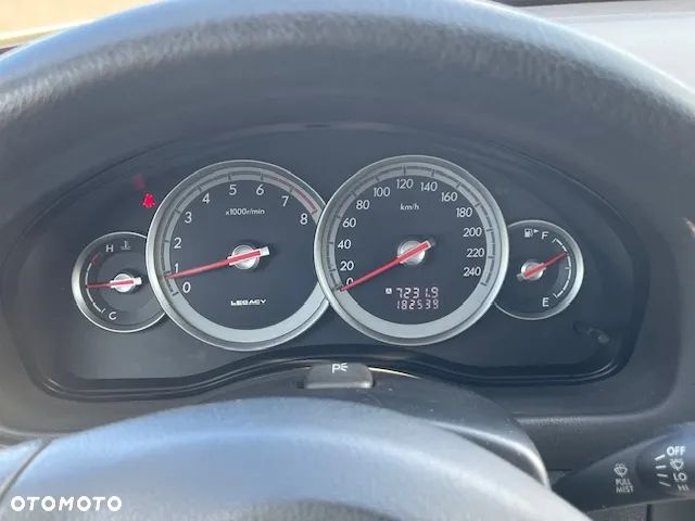 Subaru Legacy Kombi 2.0 4WD - 14