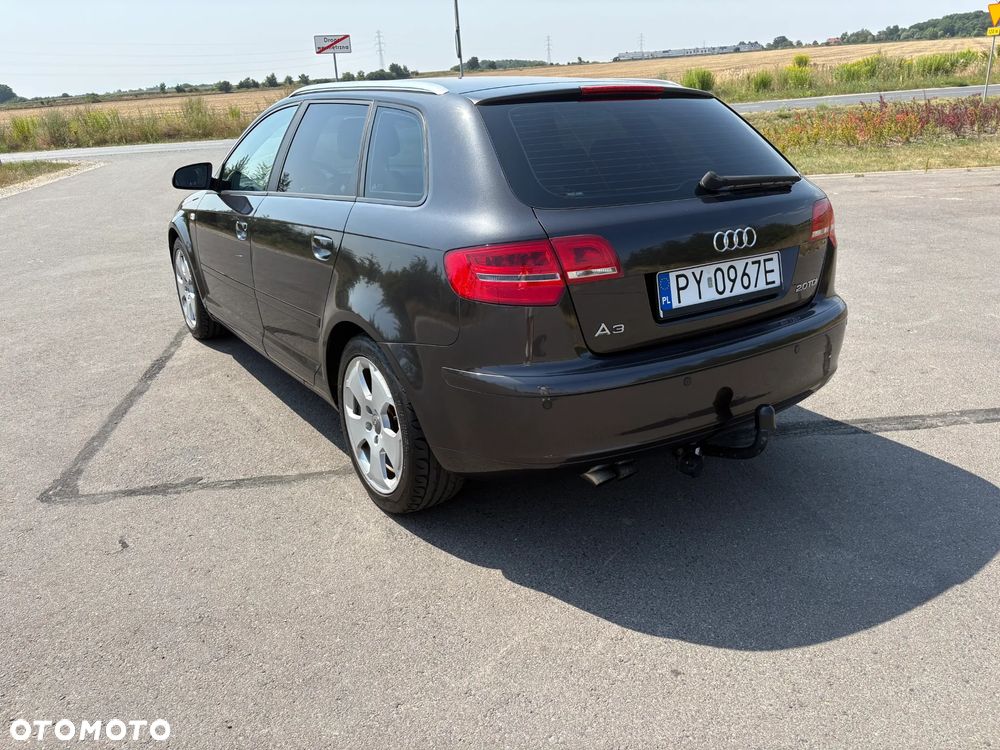 Audi A3 Sportback 2.0 TDI Ambiente - 19