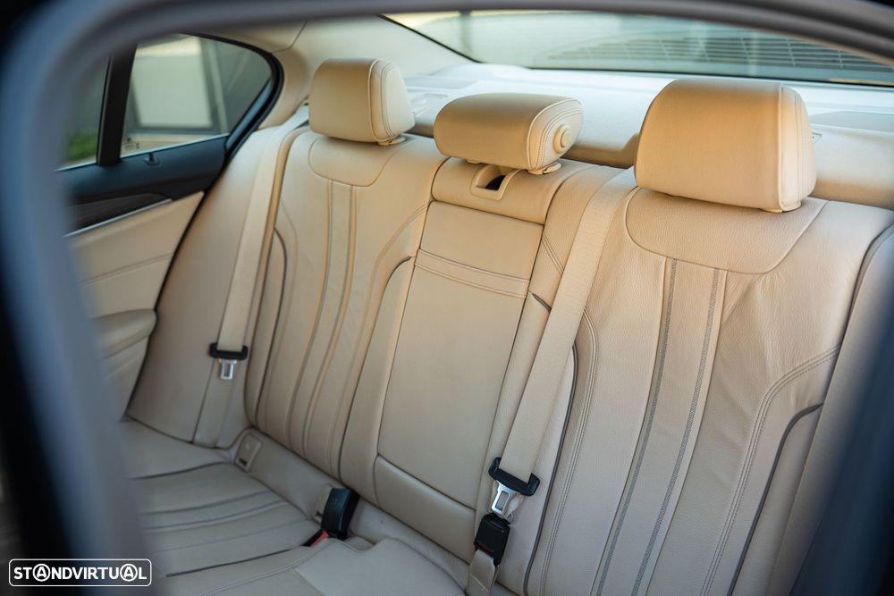 BMW 520 d Line Luxury Auto - 12