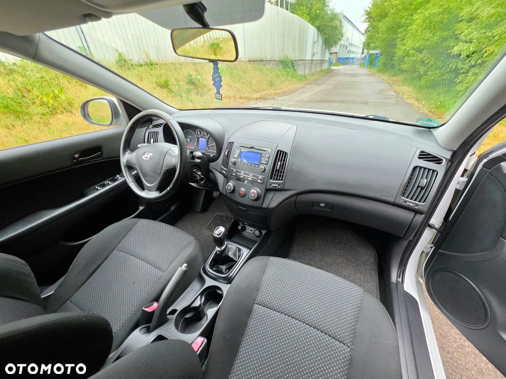 Hyundai i30 1.4 FIFA WM Edition - 12