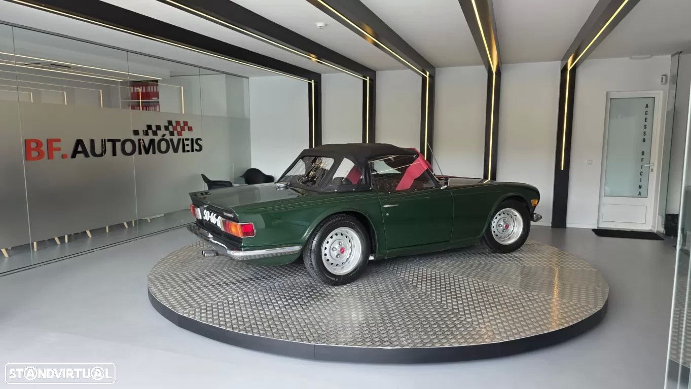 Triumph TR6 - 19