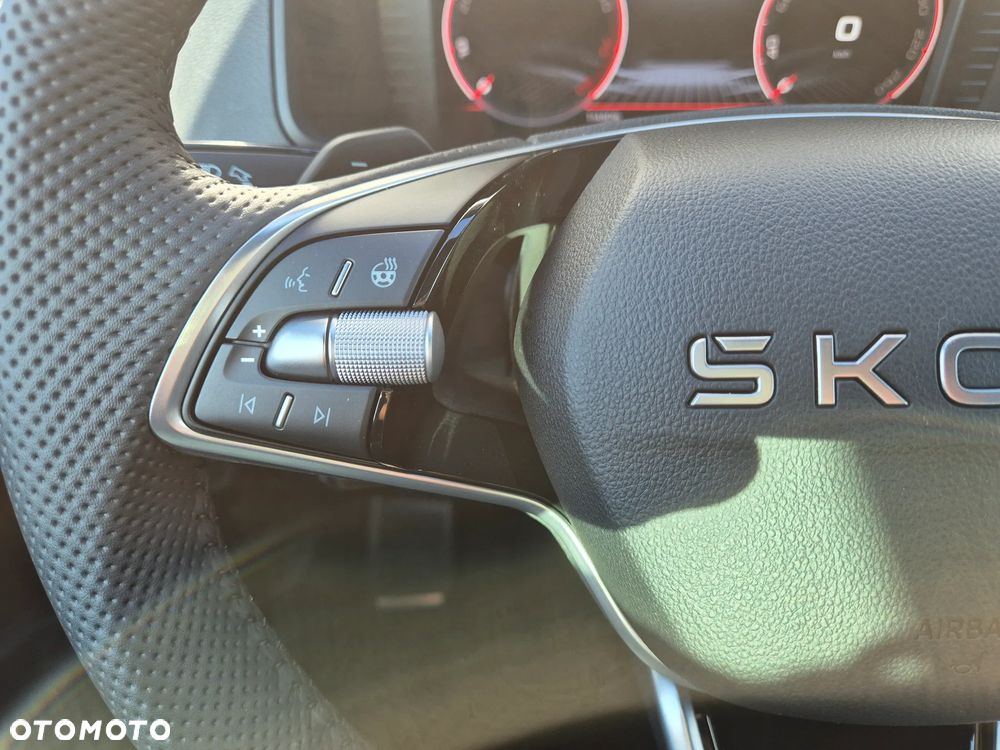 Skoda Karoq 1.5 TSI ACT Sportline DSG - 22