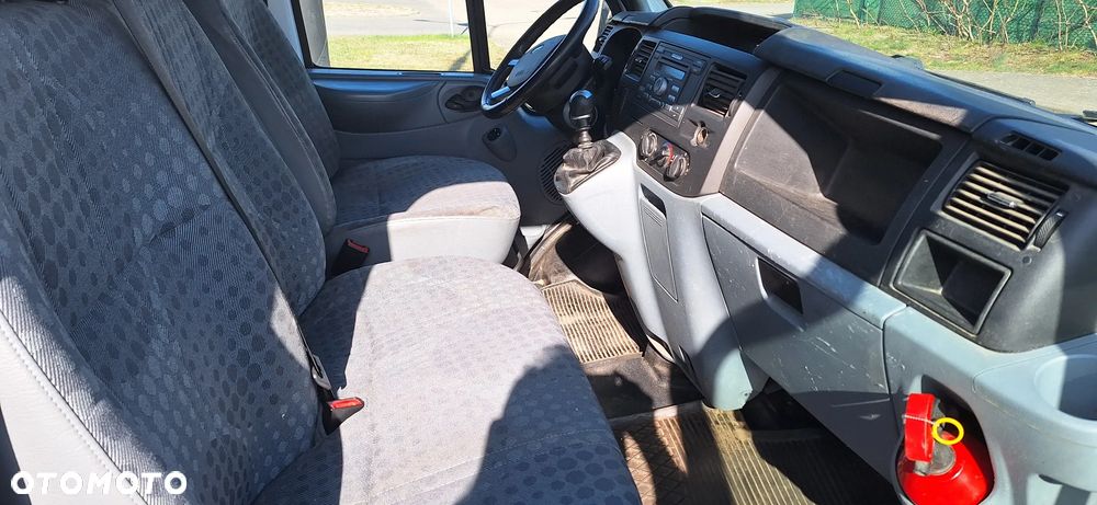 Ford Transit - 6