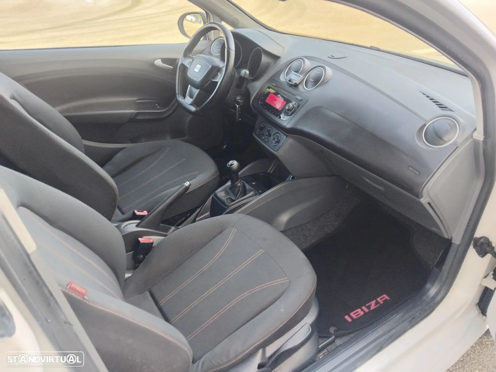 SEAT Ibiza 1.2 TDI Sport DPF - 4