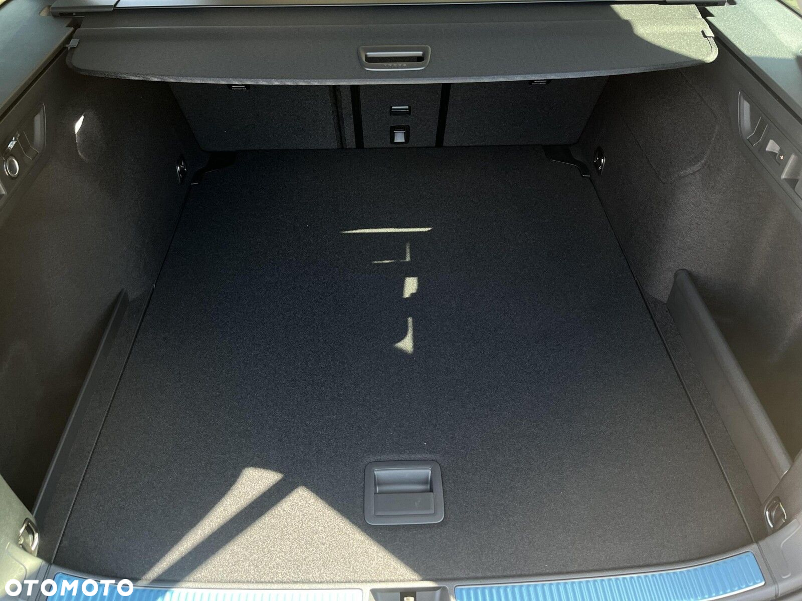 Volkswagen Passat 2.0 TDI SCR Elegance DSG - 15
