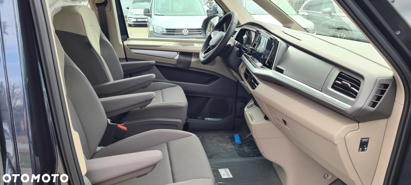 Volkswagen Multivan - 16