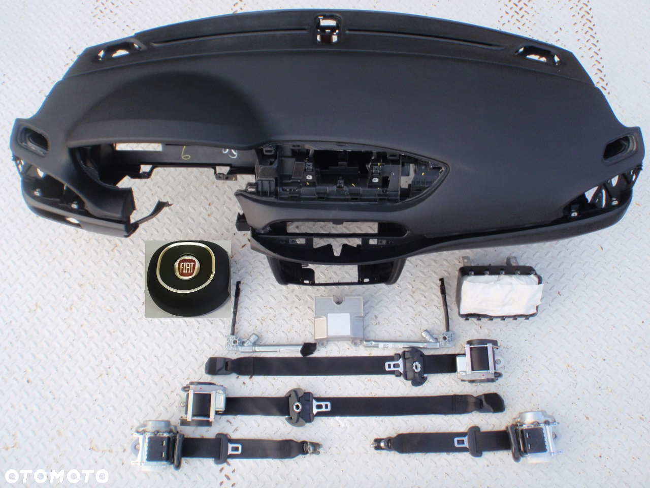 FIAT TIPO LIFT PODUSZKA POWIETRZNA KIEROWCY AIRBAG ORYGINAŁ DESKA PASY PAS USA KANADA EU NOWA NEW NEU NEV Raz2 - 11