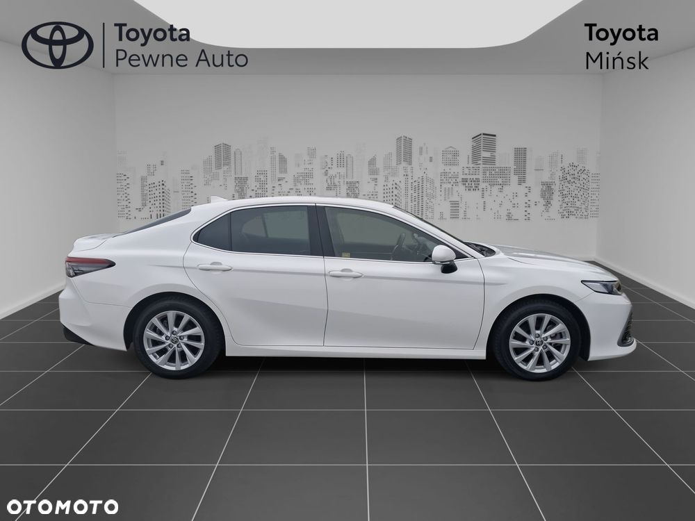 Toyota Camry 2.5 Hybrid Comfort CVT - 5