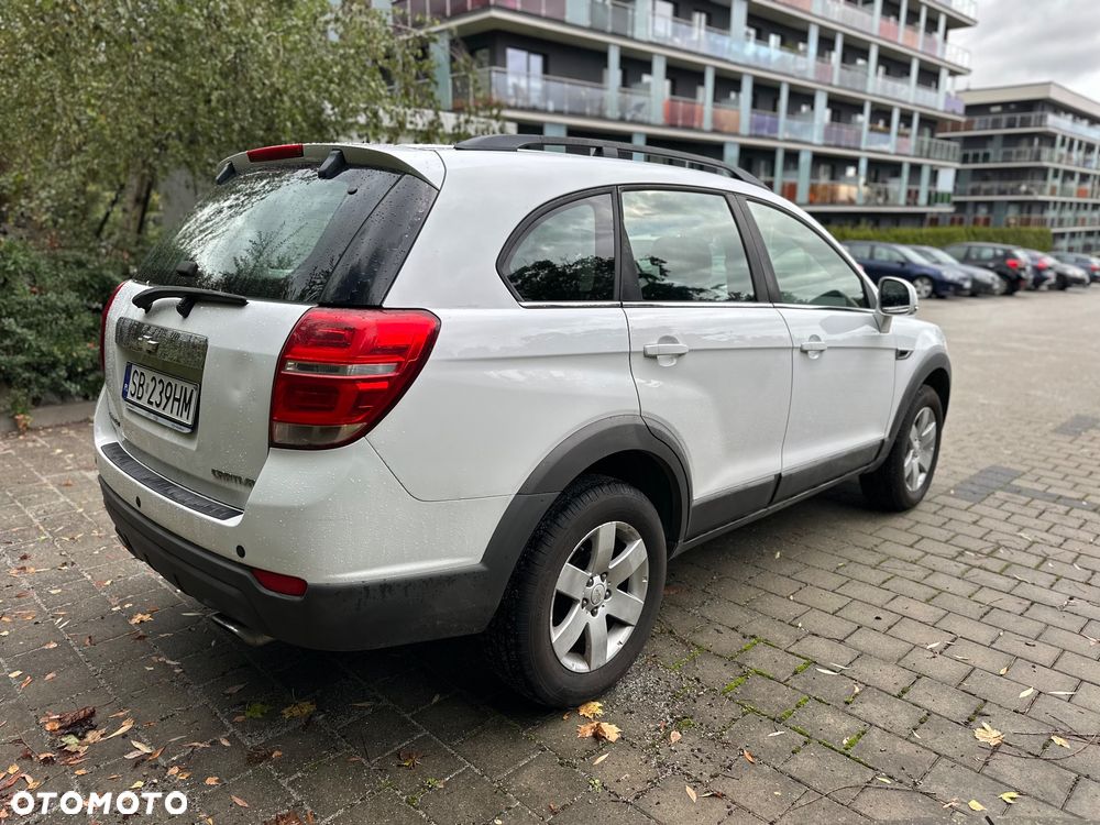 Chevrolet Captiva 2.2 D LS FWD - 3