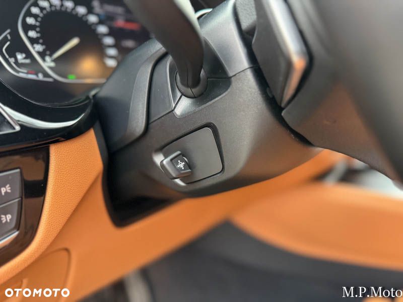 BMW Seria 5 520d M Sport Edition - 33