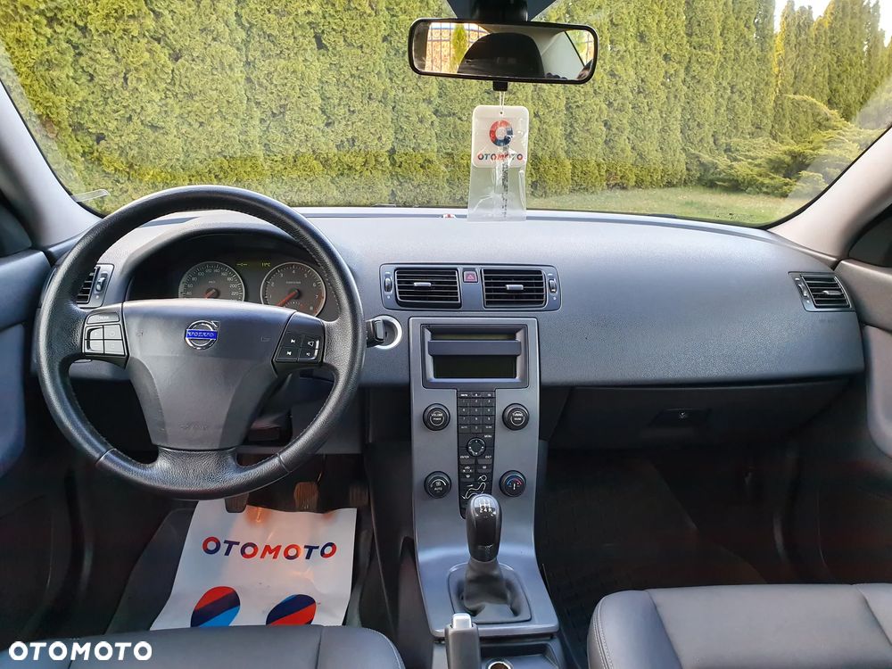 Volvo S40 1.8 Momentum - 9
