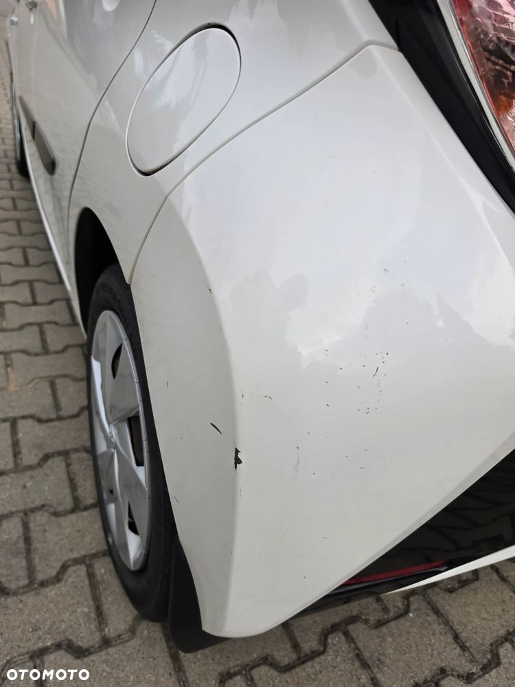 Toyota Aygo x-play - 11