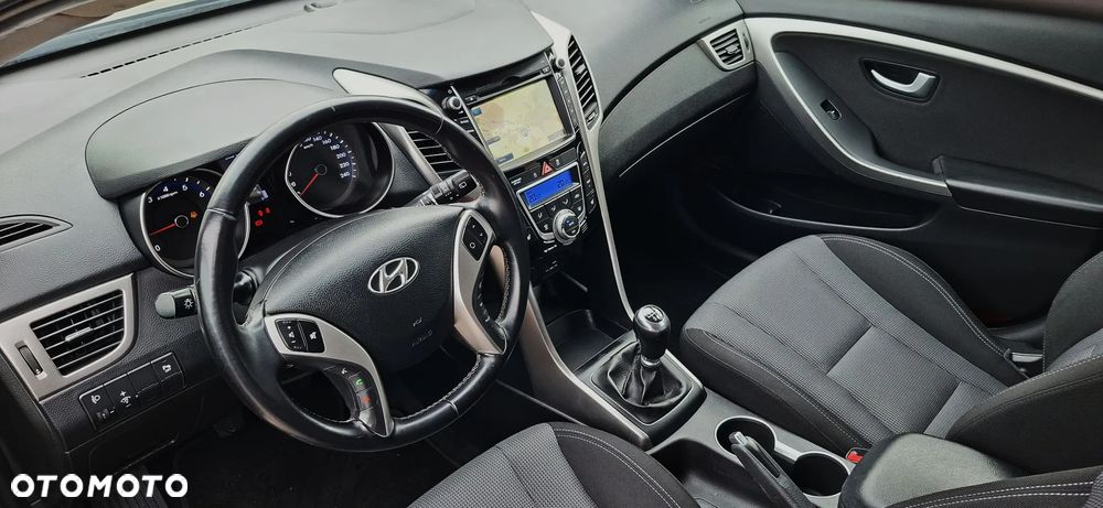 Hyundai i30 1.6 Fifa World Cup Edition - 9