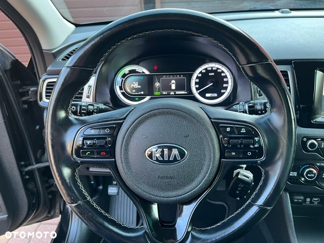 Kia Niro 1.6 GDI Hybrid L Business Line - 24