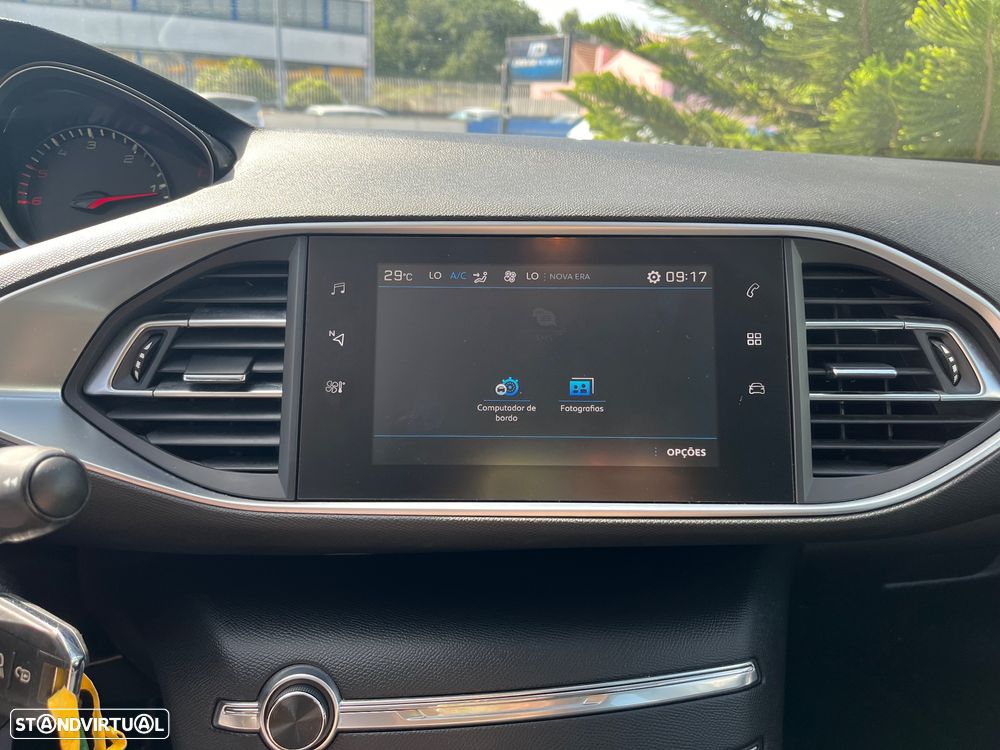 Peugeot 308 1.5 BlueHDi Business Line - 42