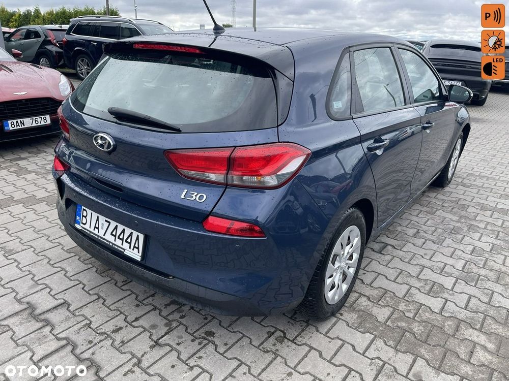 Hyundai i30 blue 1.4 Classic - 1