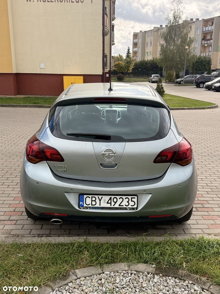 Opel Astra - 4