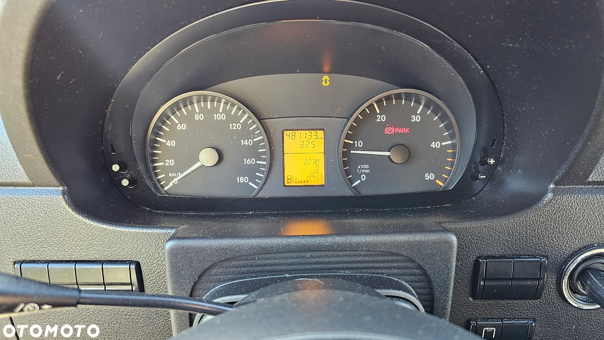 Mercedes-Benz Sprinter - 2