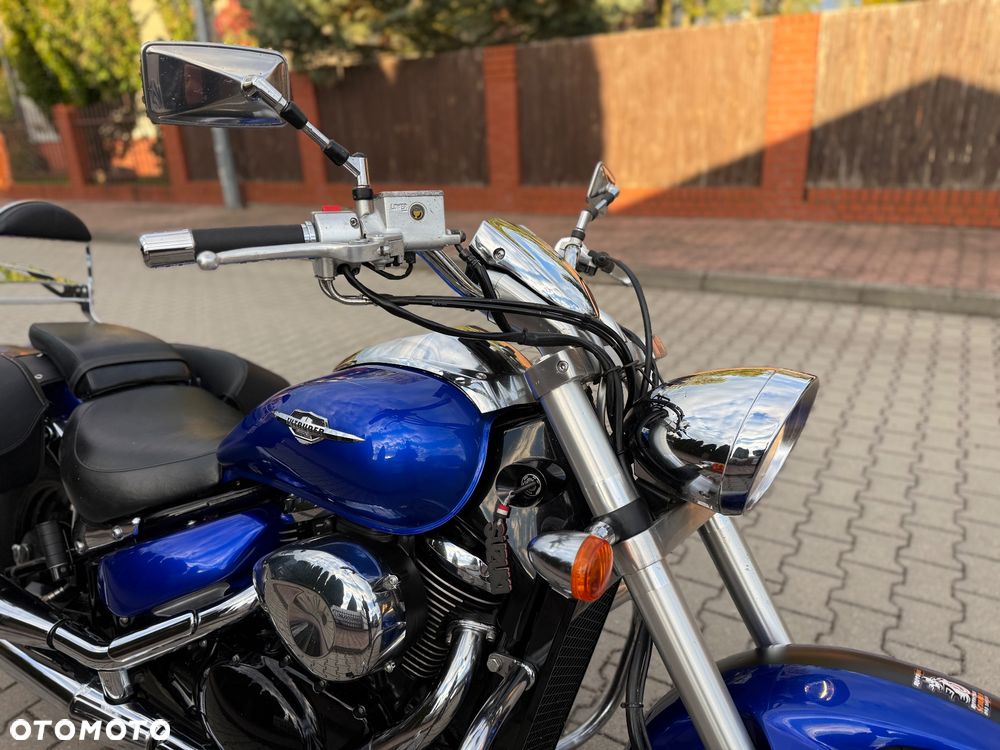 Suzuki Intruder - 4