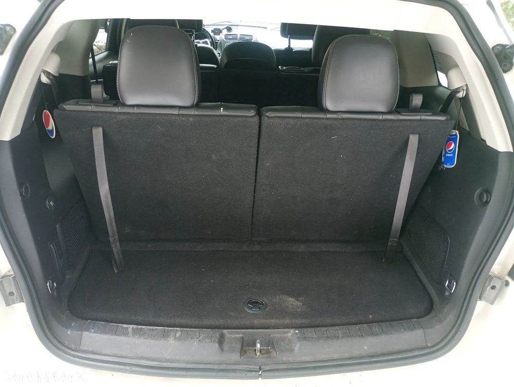 Fiat Freemont 2.0 Multijet Lounge AWD - 12