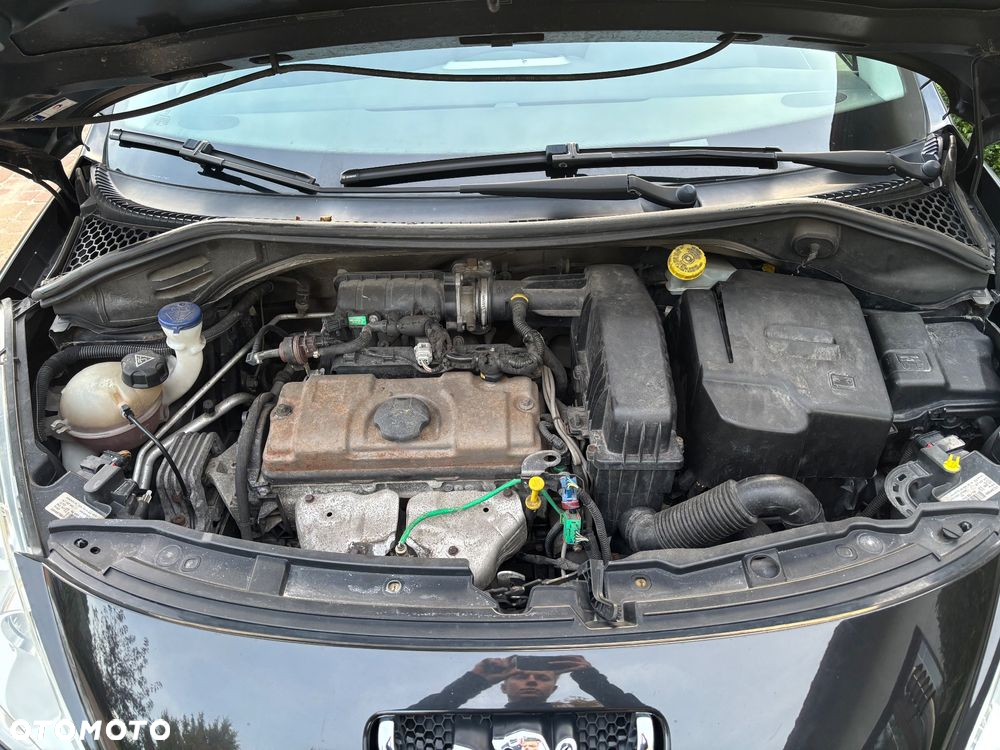 Peugeot 207 - 10
