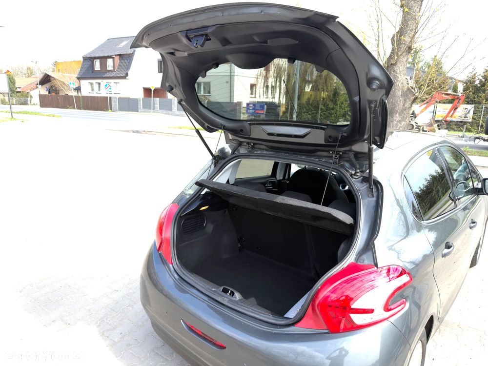 Peugeot 208 1.2 PureTech Allure S&S - 10