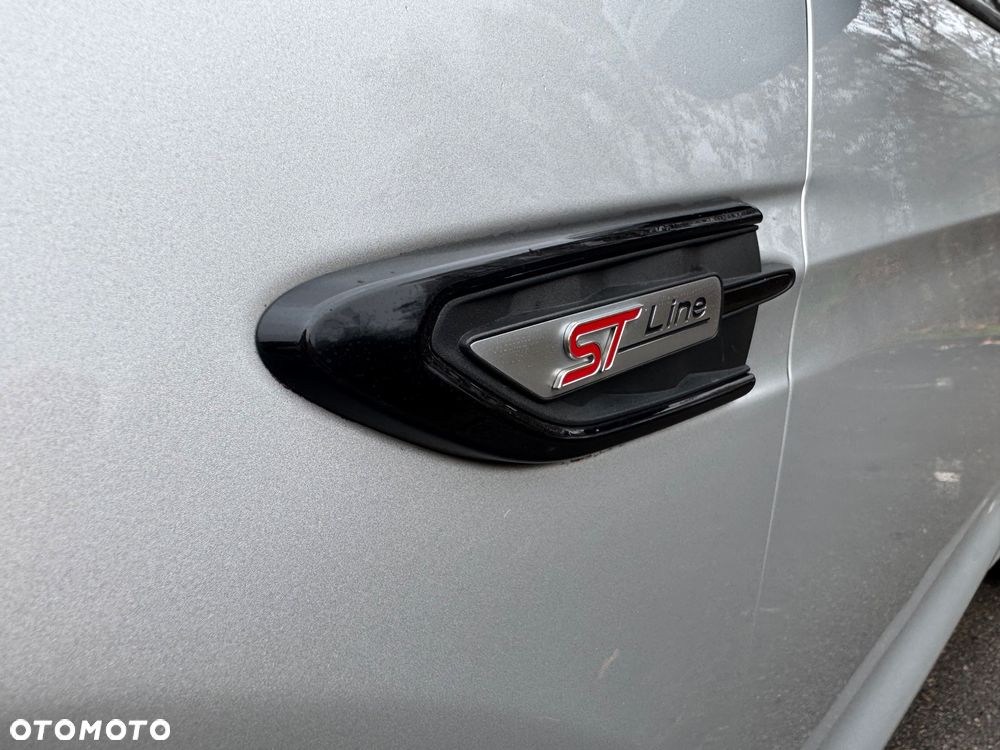 Ford Kuga 1.5 EcoBoost 2x4 ST-Line - 14