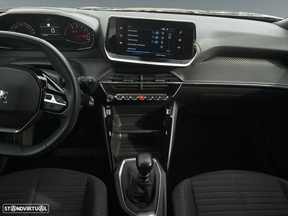 Peugeot 2008 1.2 PureTech Active Pack - 12