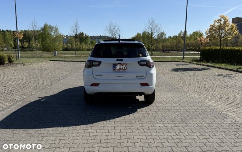Jeep Compass - 8