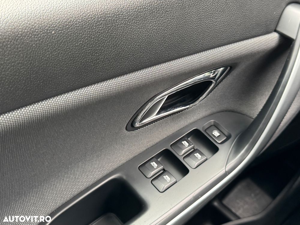 Kia Ceed 1.6 CRDi 128 Fifa World Cup Edition - 13