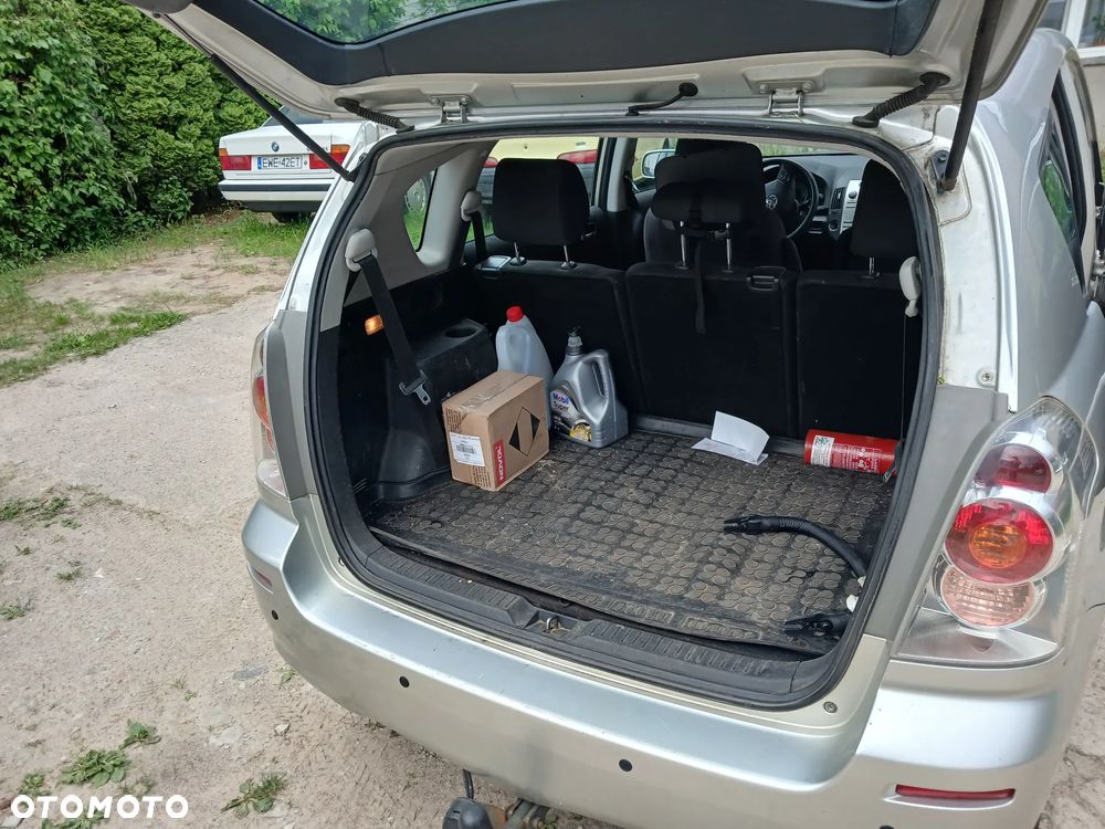 Toyota Corolla Verso 1.8 Sol - 12