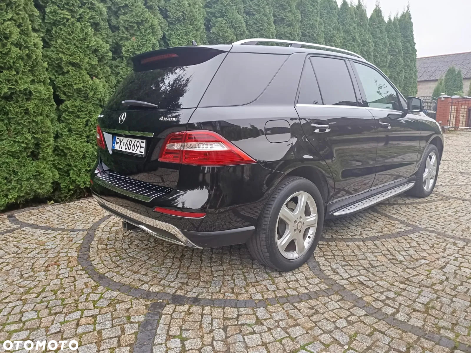 Mercedes-Benz ML - 12