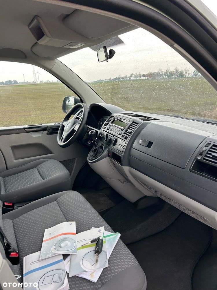 Volkswagen Transporter - 28
