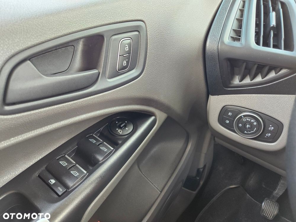 Ford Transit Connect - 22