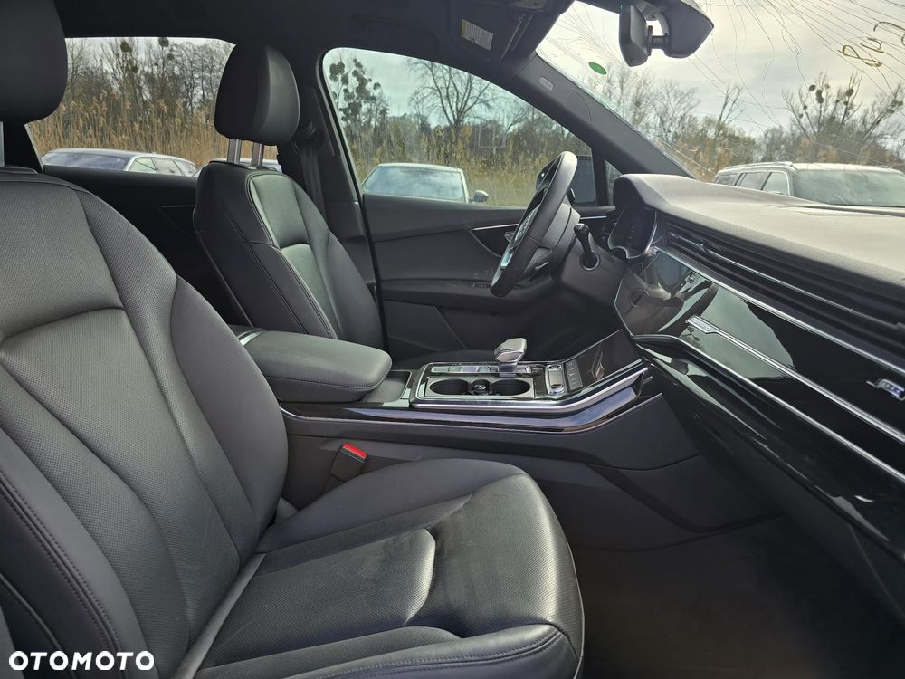 Audi Q7 - 19