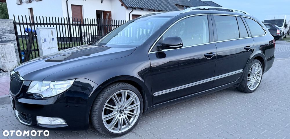 Skoda Superb 2.0 TDI Platinum DSG - 2