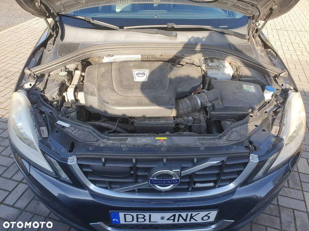 Volvo XC 60 DRIVe R Design - 16