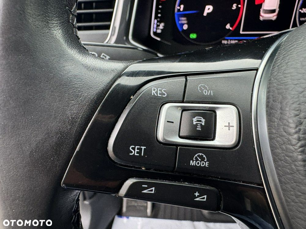 Volkswagen T-Roc 2.0 TDI SCR DPF 4Mot Premium DSG - 22