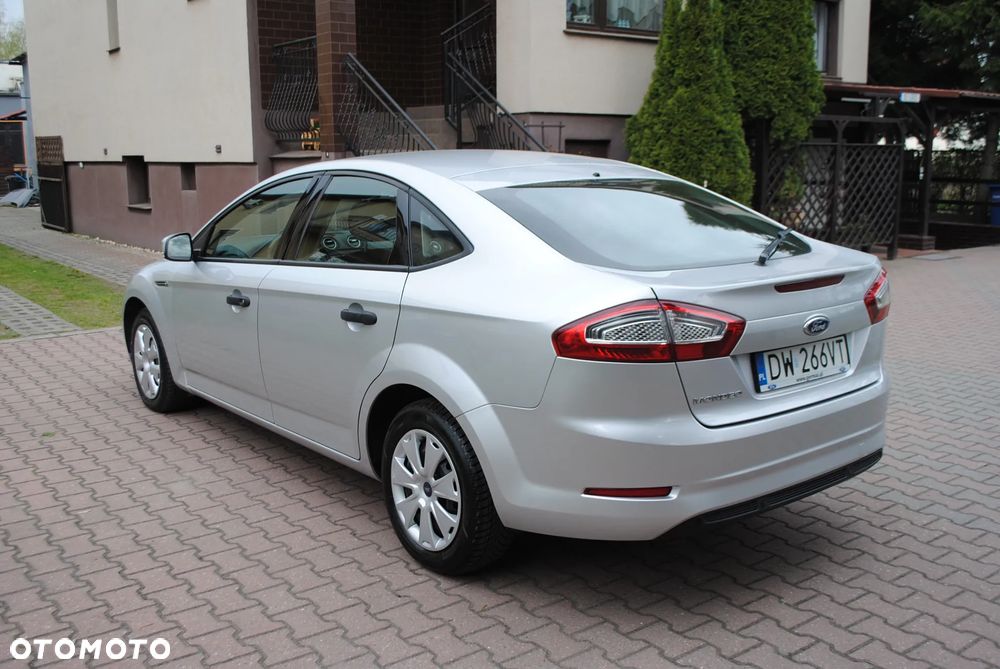 Ford Mondeo 2.0 TDCi Gold X - 12