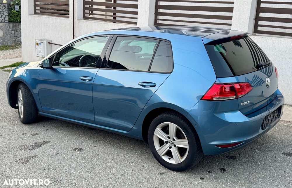 Volkswagen Golf 1.2 TSI BMT Comfortline - 24