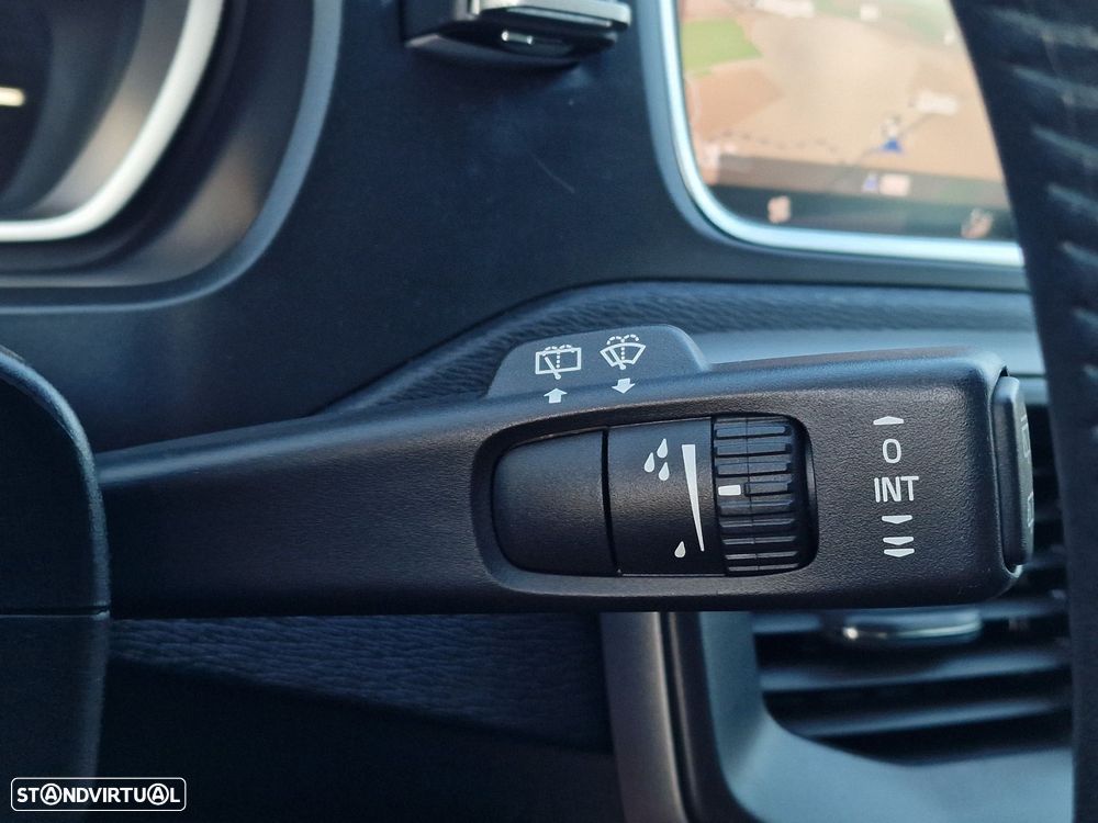 Volvo V40 Cross Country 2.0 D3 - 21