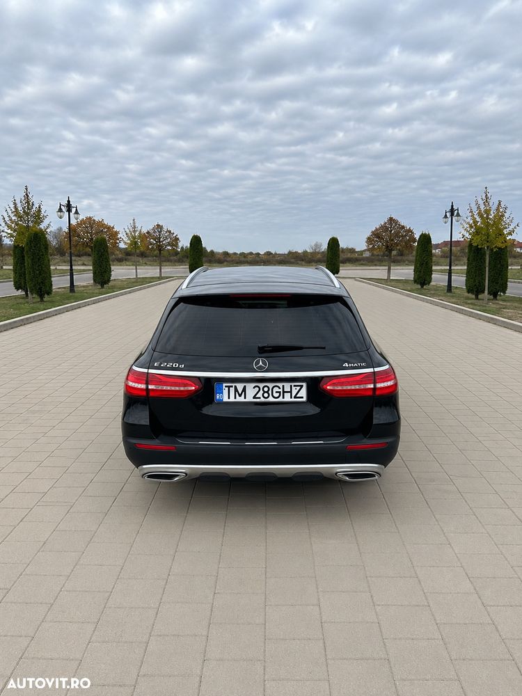 Mercedes-Benz E 220 d 4Matic All-Terrain 9G-TRONIC Exclusive - 3