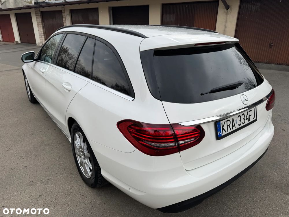 Mercedes-Benz Klasa C 200 d 9G-TRONIC - 21